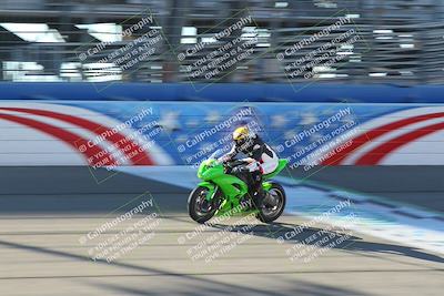 media/Nov-26-2022-Fastrack Riders (Sat) [[b001e85eef]]/Level 3/Session 1 Front Straight/